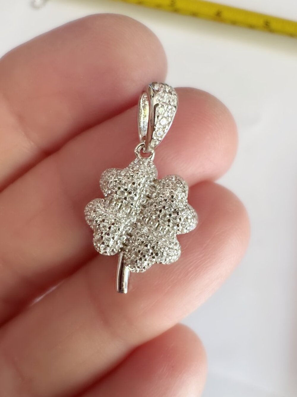 925 Sterling Silver Rope chain 18” with Moissanite Clover NEW - Picture 2 of 3